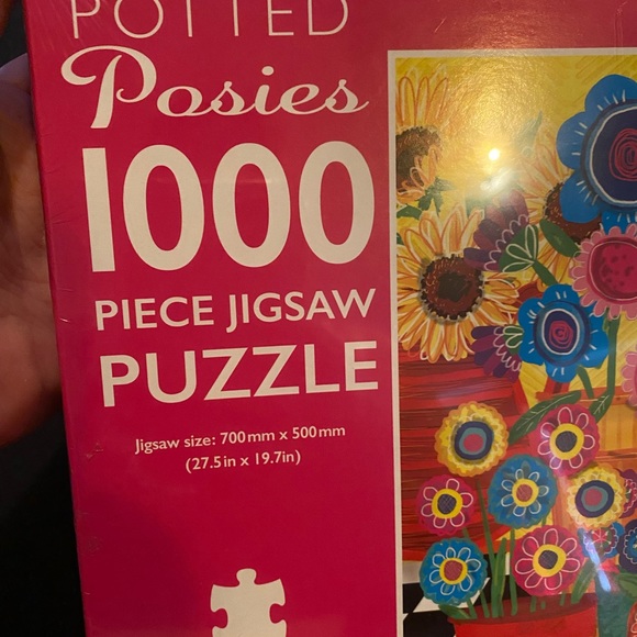 1000 piece puzzle, 🧩NWT/has never been opened, unique flower design.🧩 - Picture 3 of 10